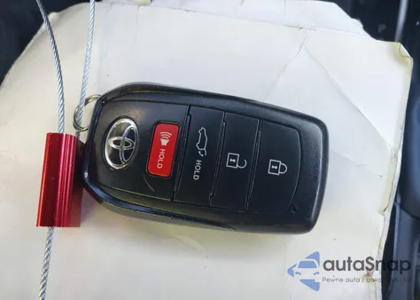 2024 Toyota Corolla Cross Xle из США, поврежденный, VIN 7MUDAABG6RV097333